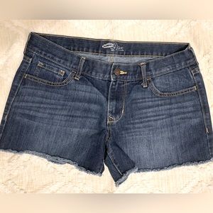 OLD NAVY Diva Jean shorts. Size 8. Fringe hem